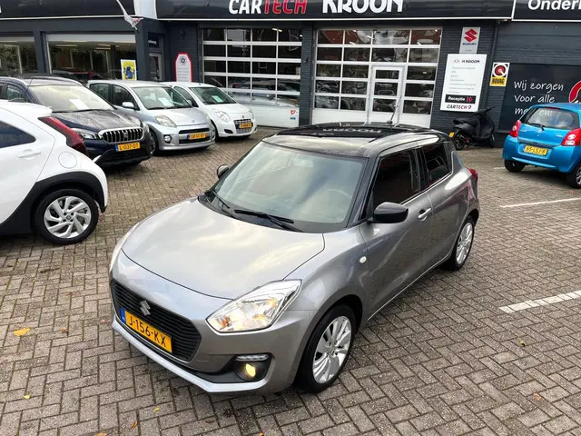 Suzuki Swift 1.2 Select Smart Hybrid 2020 Benzine 10