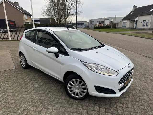 Ford Fiesta 1.0 Style Airco,Led, Navigatie 2015 Benzine 11