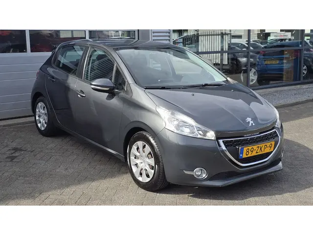 Peugeot 208 1.2 VTi Blue Lease 2012 Benzine 6