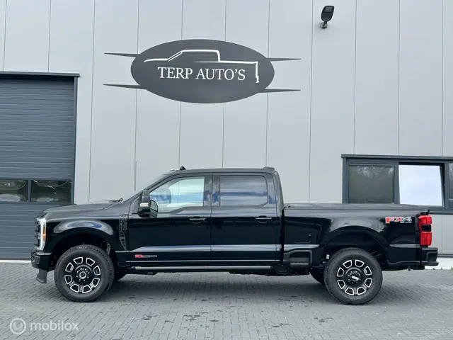 Ford F-350 USA Platinum 2025 Diesel 2