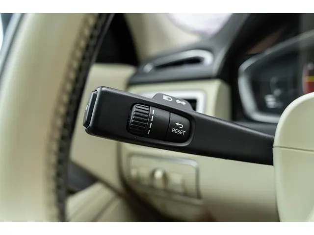 Volvo V70 2.0 T4 Inscription Edition 2015 Benzine 32