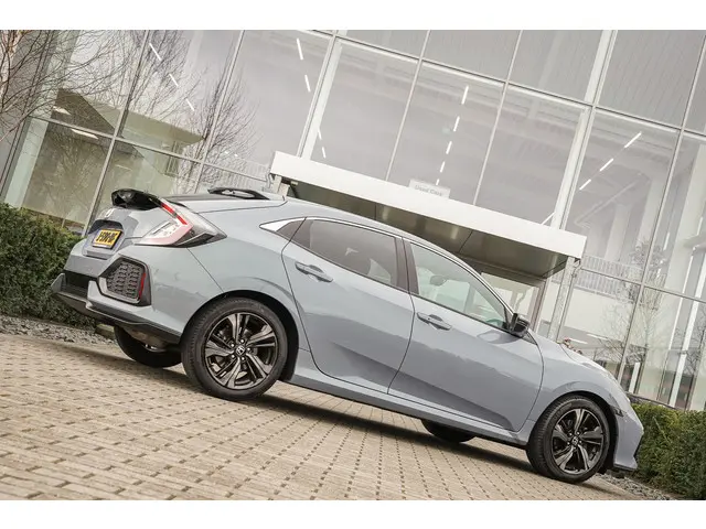 Honda Civic 1.0i VTEC EXECUTIVE 2020 Benzine 11