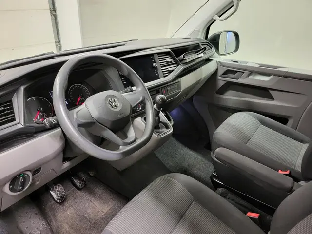 Volkswagen Transporter 2.0TDI Euro 6! 2020 Diesel 4
