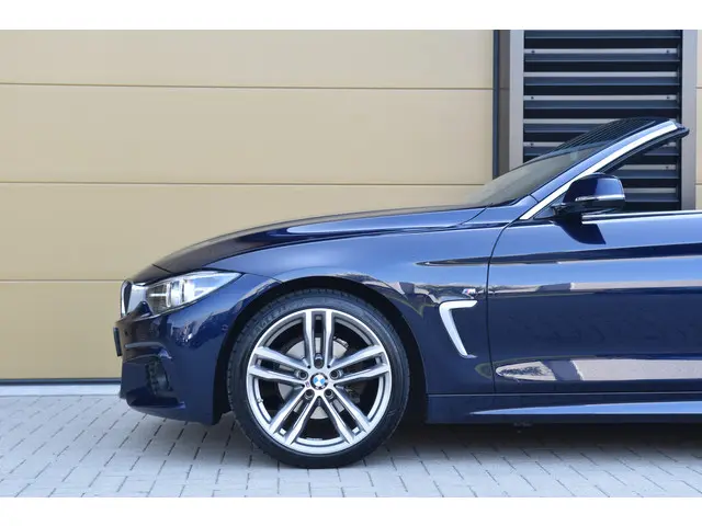 BMW 4 Serie Cabrio 420i High Executive 2017 Benzine 5
