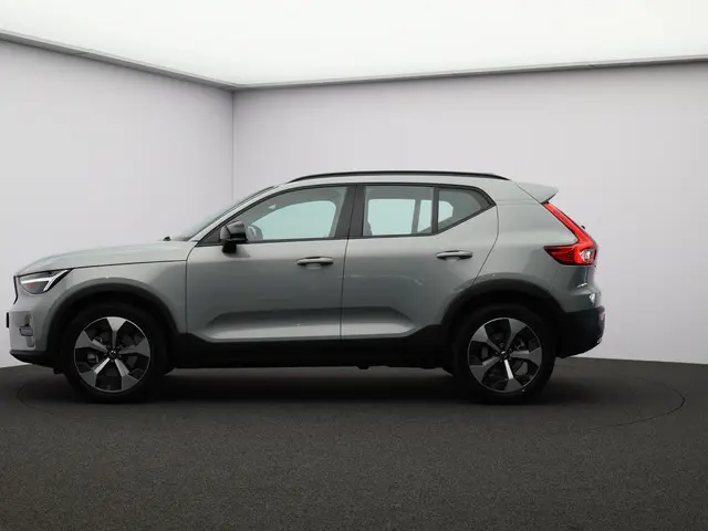 Volvo XC40 B4 197PK Plus Dark 2025 Benzine 4