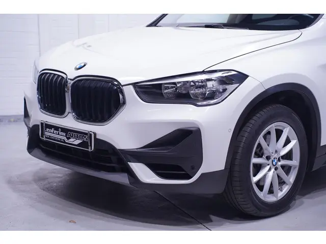 BMW X1 sDrive18i Edition 2019 Benzine 12