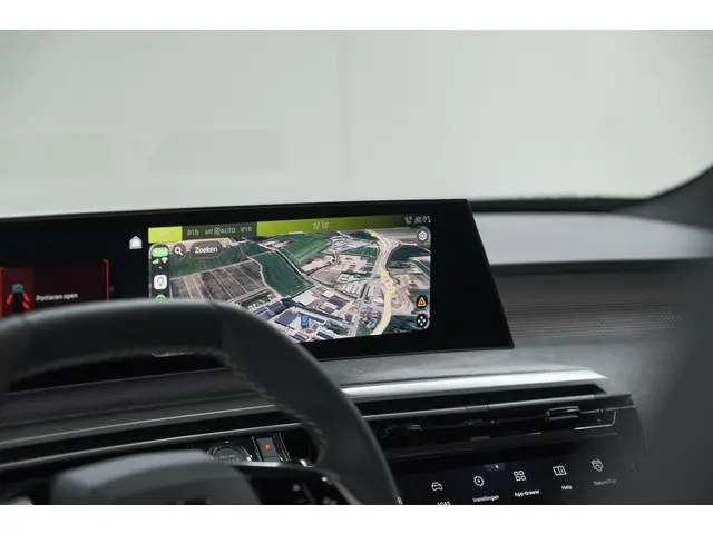 Peugeot 3008 1.2 Hybrid 136 GT 2025 Hybride Benzine 54