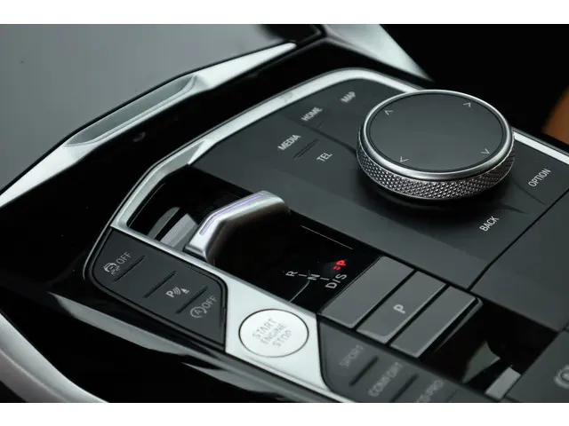 BMW 2 Serie Coupé M240i xDrive 375pk 2023 Benzine 8