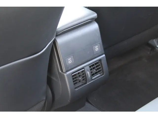 Toyota bZ4X Dynamic 71 kWh 2024 Elektrisch 14