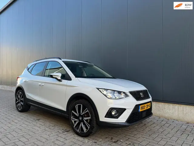 SEAT Arona 1.0 TSI Style Business Intense 2019 Benzine