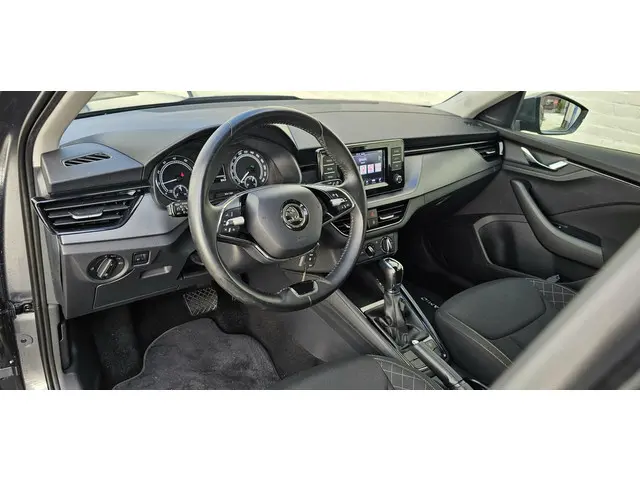 Škoda Kamiq 1.0 TSI Ambition 2022 Benzine 27