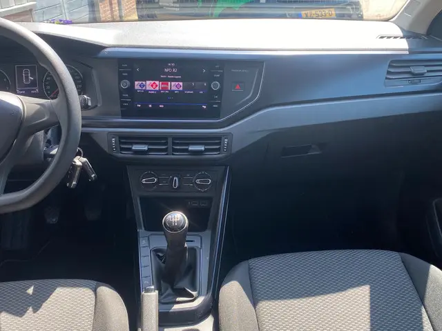 Volkswagen Polo 1.0 MPI Trendline 2018 Benzine 6