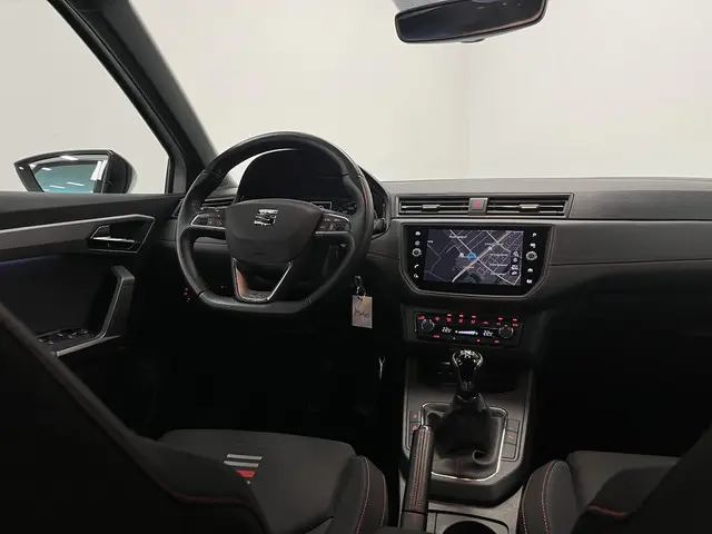 SEAT Ibiza 1.0 TSI FR Business Intense 2020 Benzine 37