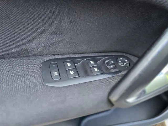 Peugeot 308 SW 1.2 PureTech Blue Lease 2016 Benzine 12