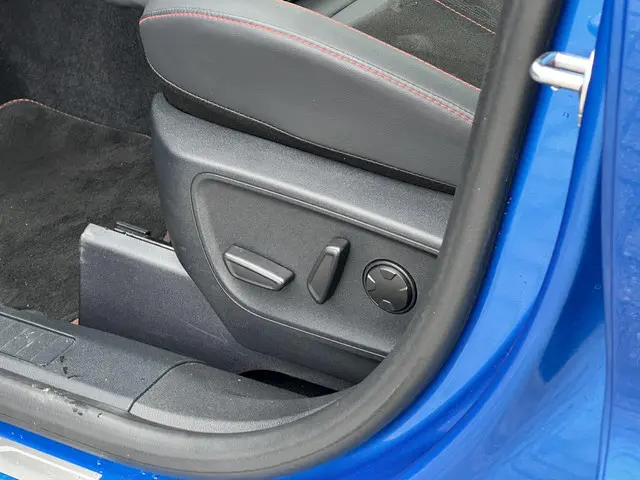 Ford Kuga 2.5 PHEV ST-Line X 2025 Hybride Benzine 25