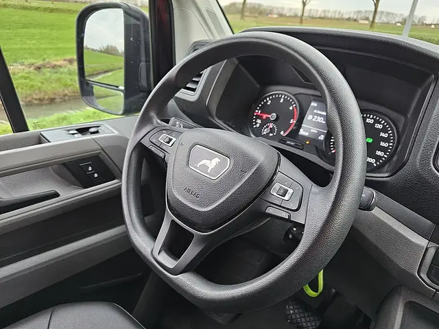 MAN TGE 3.180 2023 Diesel 10