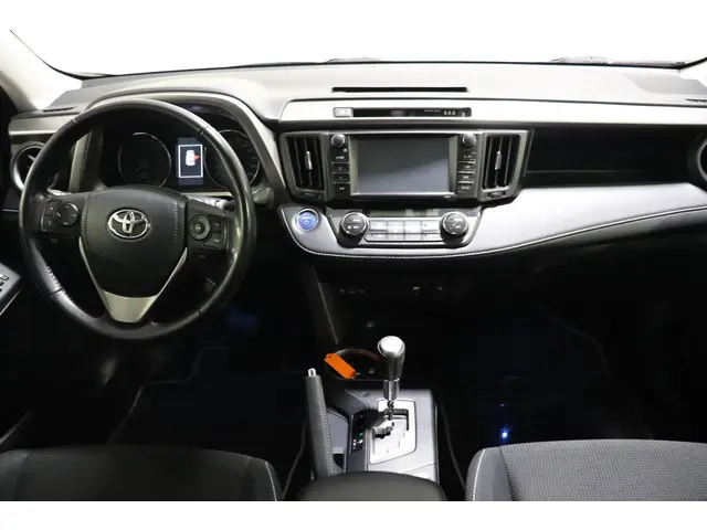 Toyota RAV4 2.5 Hybrid AWD Energy, 2018 Hybride Benzine 3