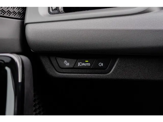 BMW X1 xDrive25e 2023 Hybride Benzine 29