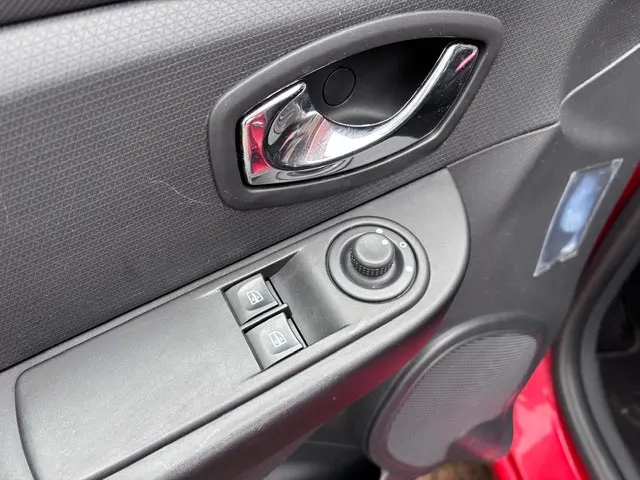 Renault Clio Estate 0.9 TCe Expression 2014 Benzine 20