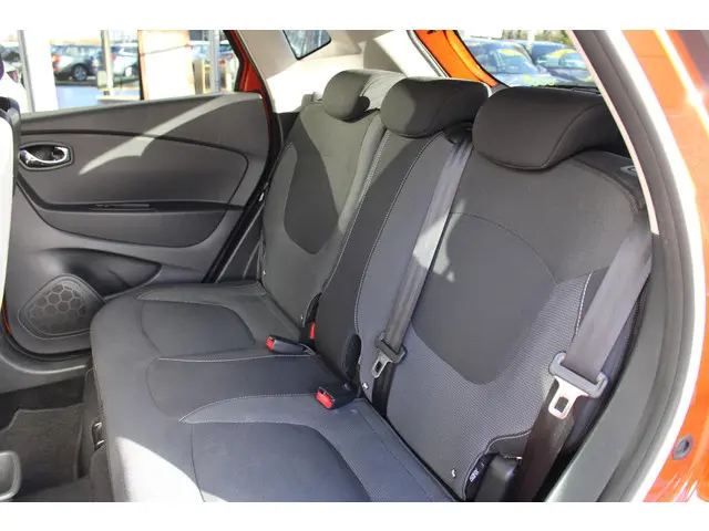 Renault Captur 0.9 TCe Dynamique 2015 Benzine 8