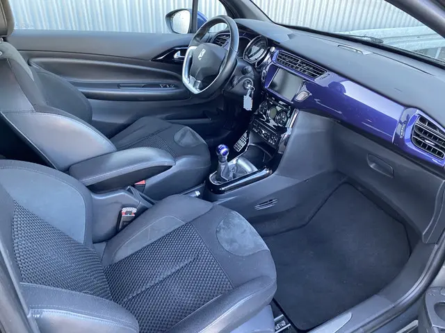 Citroën DS3 1.2 VTi Business 2014 Benzine 16