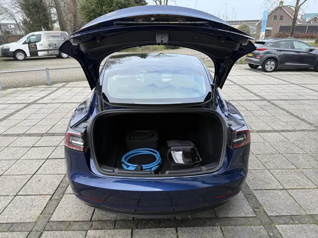 Tesla Model 3 Long Range Dual AWD 2020 Elektrisch 17