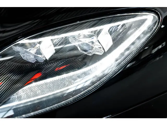 Aston Martin DBS 5.2 V12 Superleggera 2019 Benzine 25