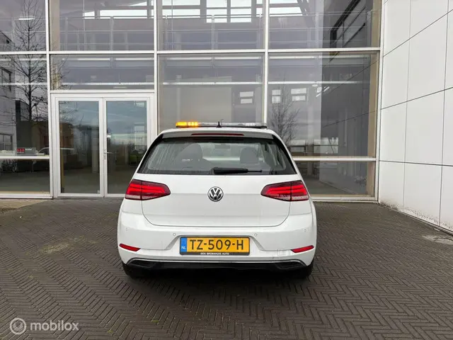 Volkswagen e-Golf Met zwaailicht 2018 Elektrisch 6