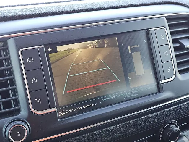 Peugeot Expert 2.0 2021 Diesel 13