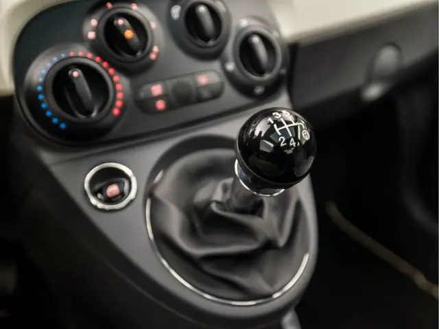 Fiat 500 0.9 TwinAir Turbo Lounge 2017 Benzine 11