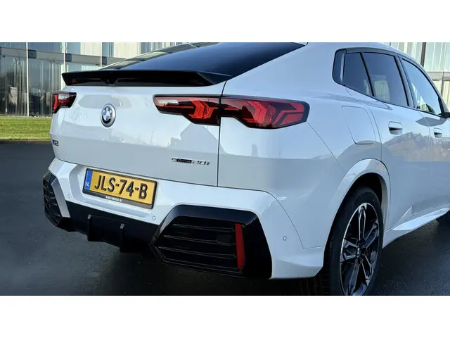 BMW X2 sDrive20i 2025 Benzine 5
