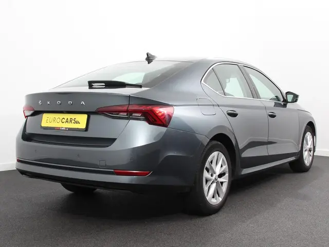 Škoda Octavia 1.0 e-TSI 110pk DSG Style 2021 Benzine 4