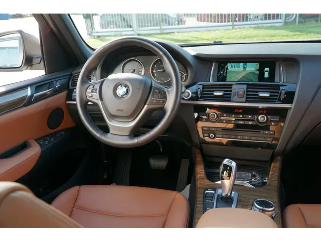 BMW X3 XDrive20i High Executive X-DRIVE 2014 Benzine 14