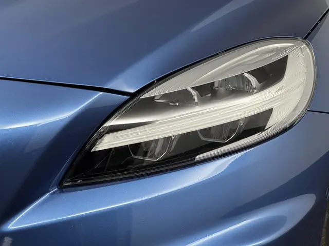 Volvo V40 1.5 T3 Polar+ Sport 2019 Benzine 29