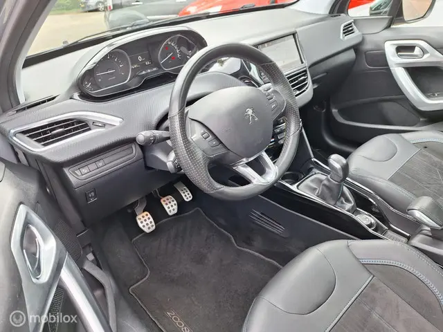 Peugeot 2008 1.2 PURETECH ALLURE CROSSWAY 2017 Benzine 24