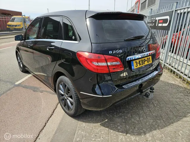 Mercedes-Benz B-Klasse 200 Prestige 2013 Benzine 3