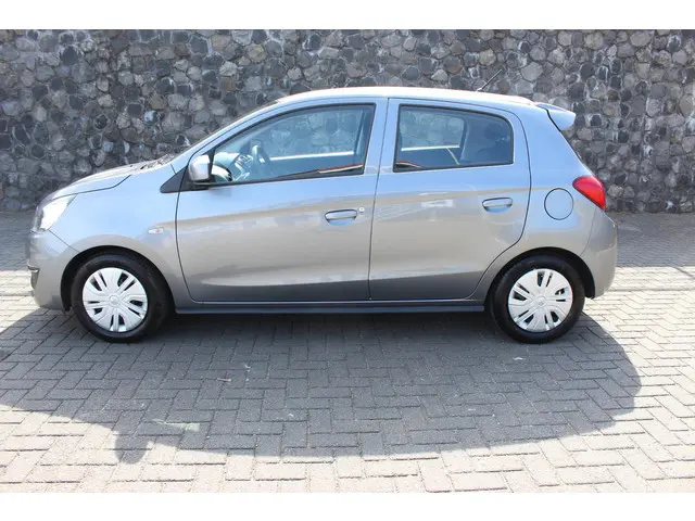 Mitsubishi Space Star 1.0 Cool+ 2019 Benzine 7