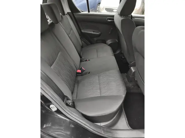 Suzuki Swift 1.2 Bandit 2013 Benzine 10