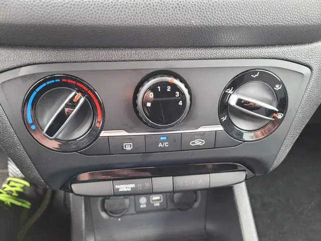 Hyundai i20 1.0 T-GDI Go! 2016 2016 Benzine 21