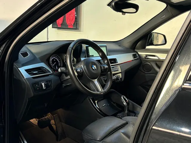 BMW X1 xDrive20i High Executive 2018 Benzine 6