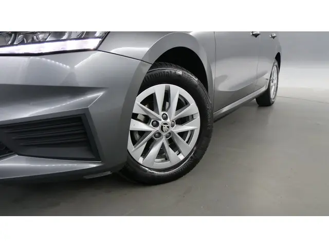 Škoda Fabia 1.0 MPI 80pk Ambition 2023 Benzine 12