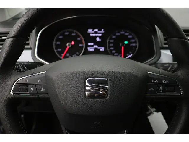 SEAT Arona 1.0 TSI Style 2018 Benzine 24