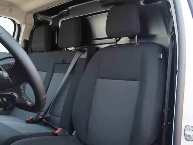 Opel Vivaro 2.0 CDTI L3H1 Innovation 2024 Diesel 5