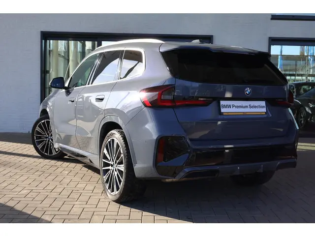 BMW X1 xDrive30e 2023 Hybride Benzine 5