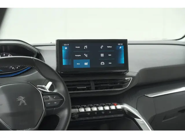Peugeot 5008 PureTech 130 EAT8 Active 2021 Benzine 56