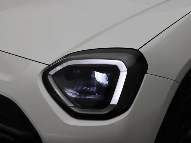 MINI Aceman SE 2025 Elektrisch 7