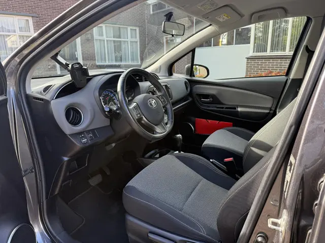 Toyota Yaris 1.5 Hybrid Aspiration 2015 Hybride Benzine 3