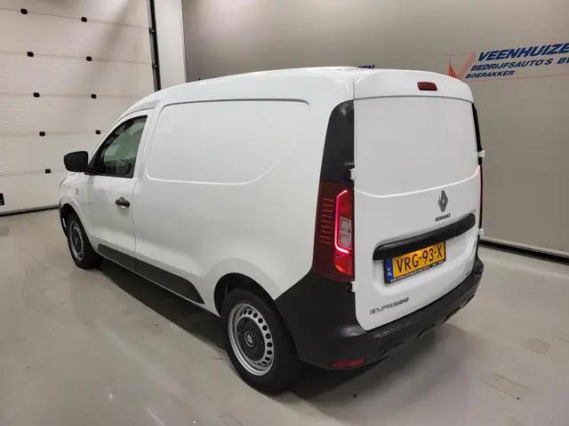 Renault Express 1.5dCi Euro 6! 2022 Diesel 13