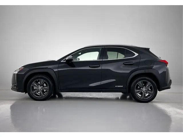 Lexus UX 250h Luxury Line 2019 Hybride Benzine 8