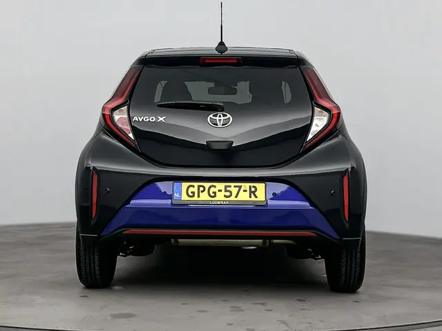 Toyota Aygo X 1.0 VVT-i MT Premium 2024 Benzine 31